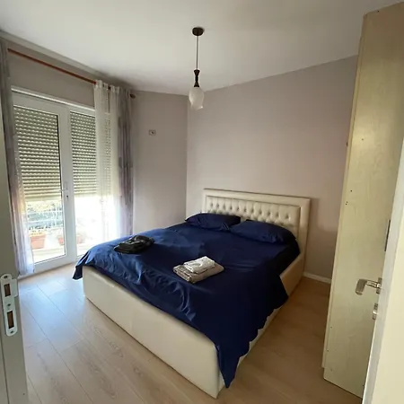 Center Luxury * Tirana