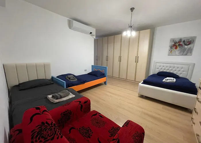 Center Luxury