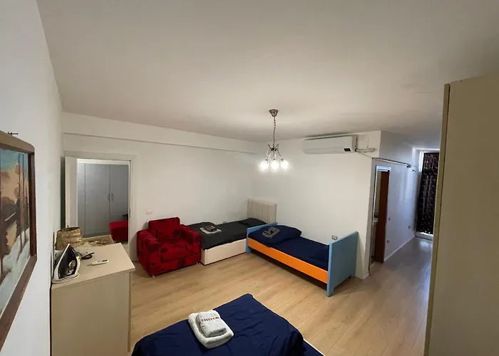 Center Luxury 公寓